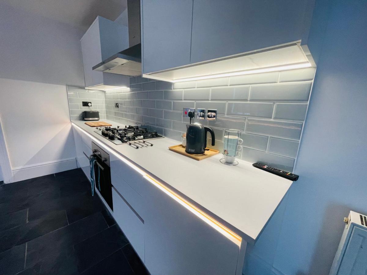 プリマス Modern Luxury 3 Bed Houseヴィラ エクステリア 写真