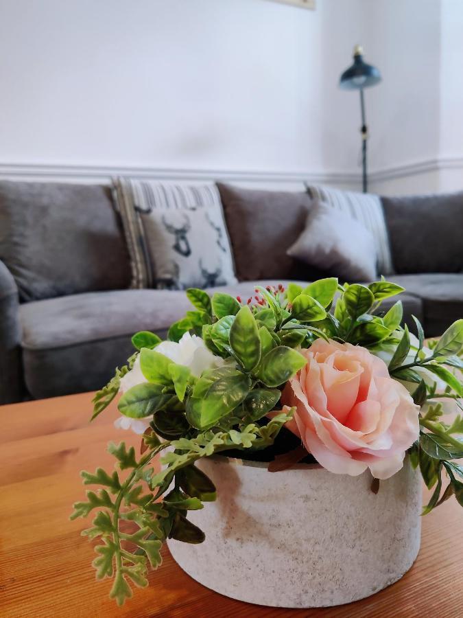 プリマス Modern Luxury 3 Bed Houseヴィラ エクステリア 写真
